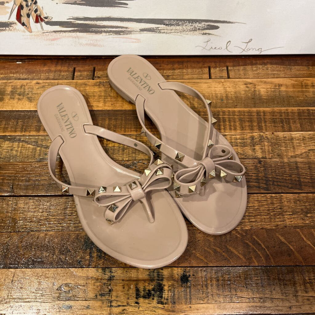 VALENTINO The Rockstud Rubber Sandals