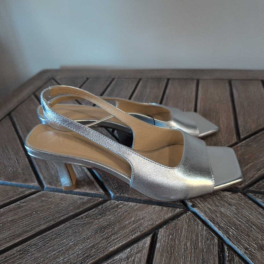 Aeyde Square Peep Toe Sling Back Kitten Heel
