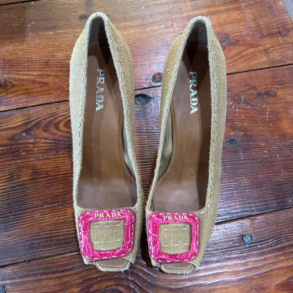 NWOT PRADA OPEN TOE BURLAP PUMP W/ ALLIGATOR BUCKLE