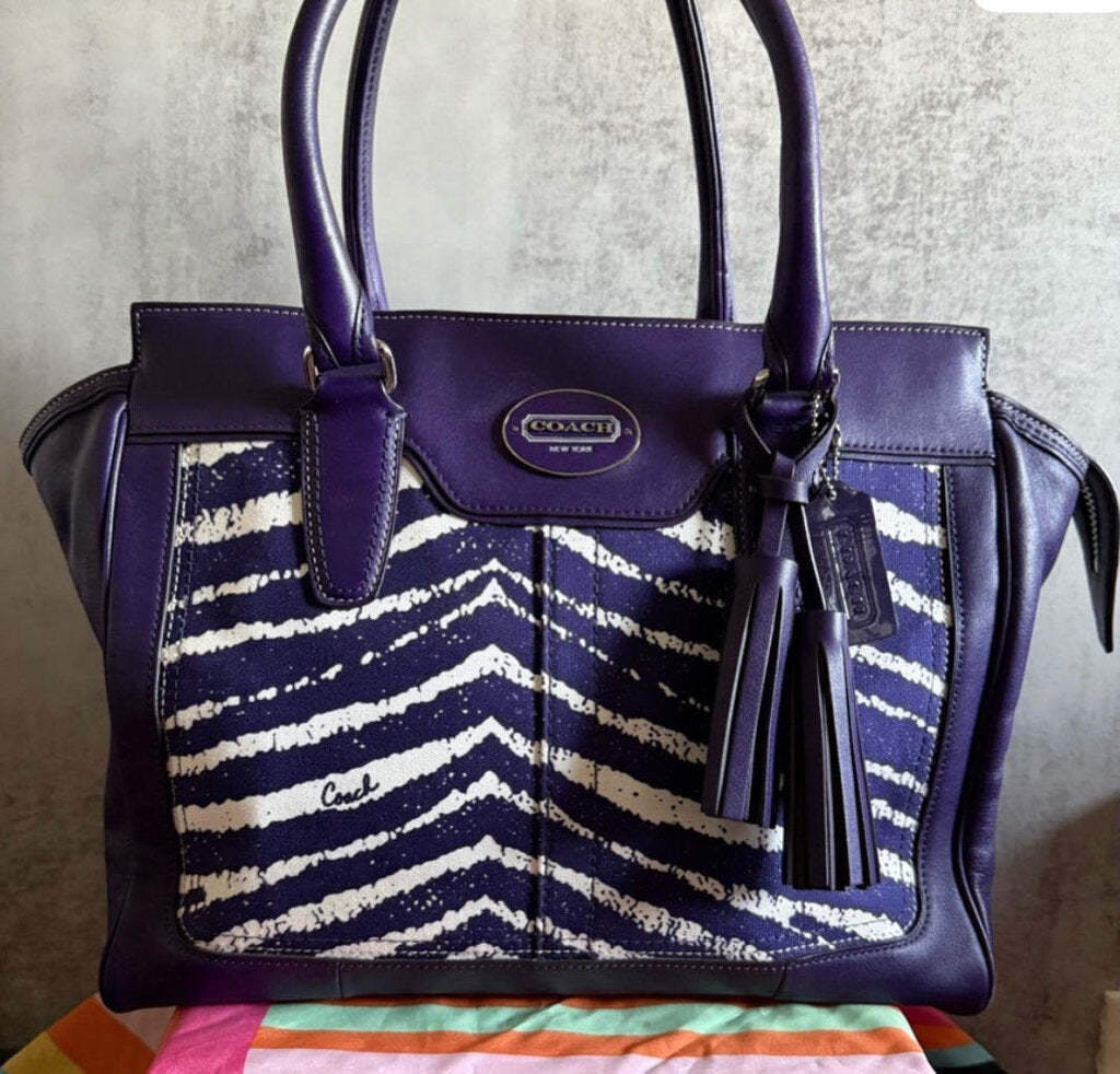 COACH LEGACY ZEBRA CANDACE (23409)