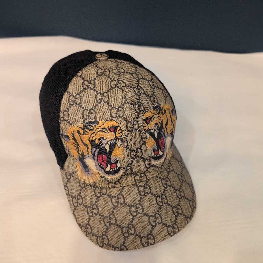 GUCCI GG SUPREME TIGER PRINT CAP