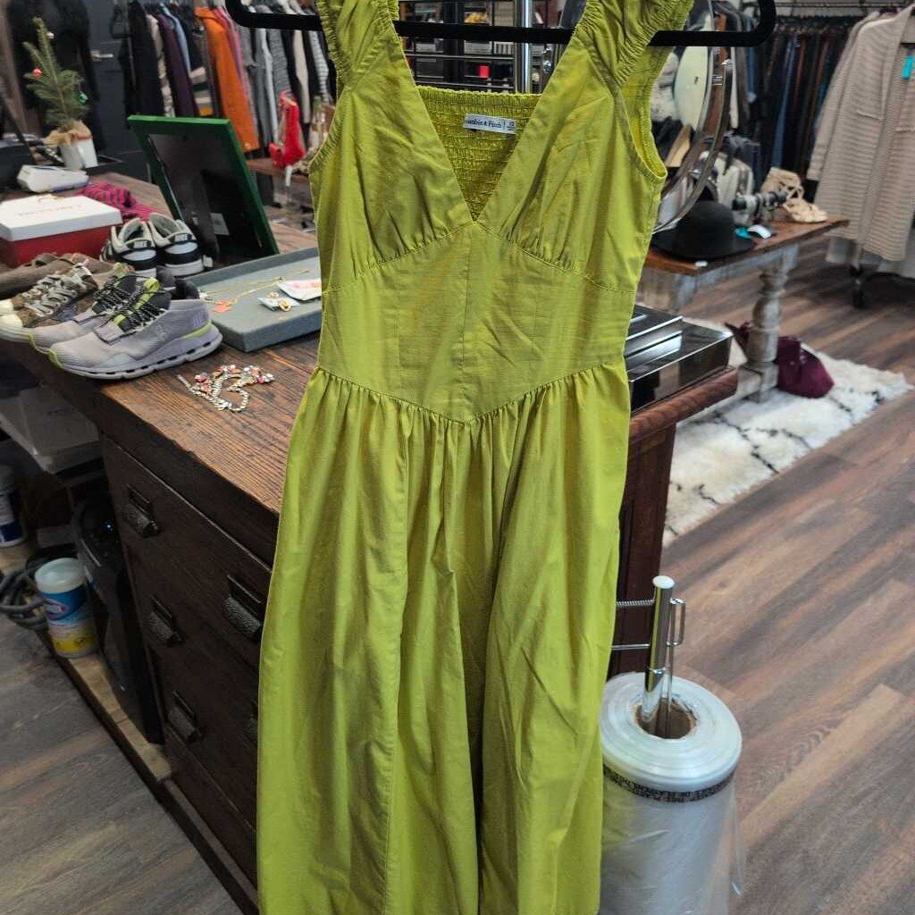 V NECK RUCHED SHOULDER MIDI