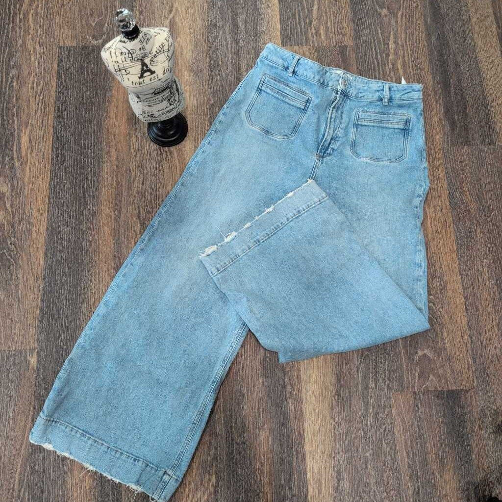 FRONT POCKET WIDE LEG