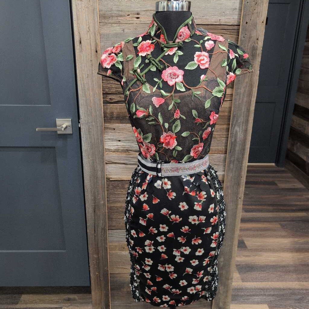 ASIAN STYLE FLORAL DRESS WITH BELT