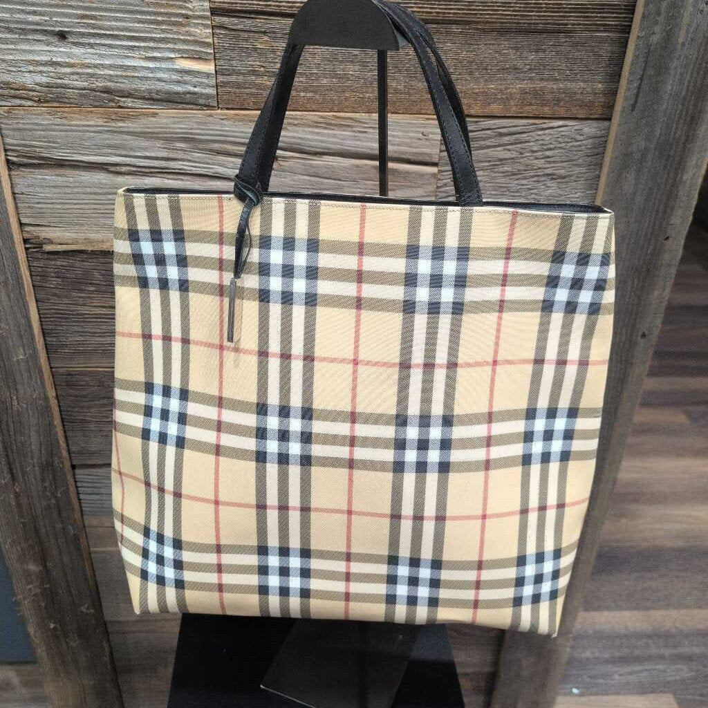 BURBERRY MEDIUM TOTE