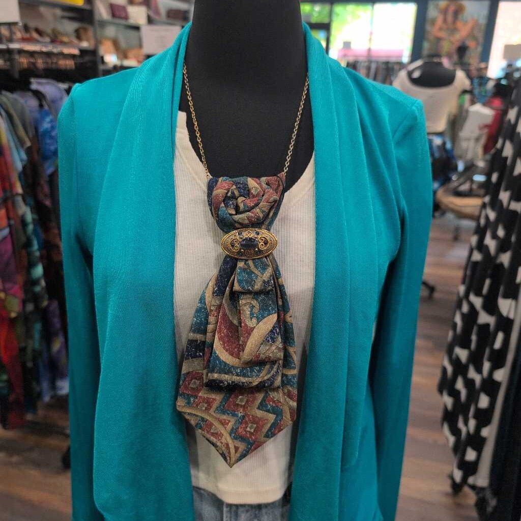 WEARABLE OBJECTS: NECKWEAR ADDITION