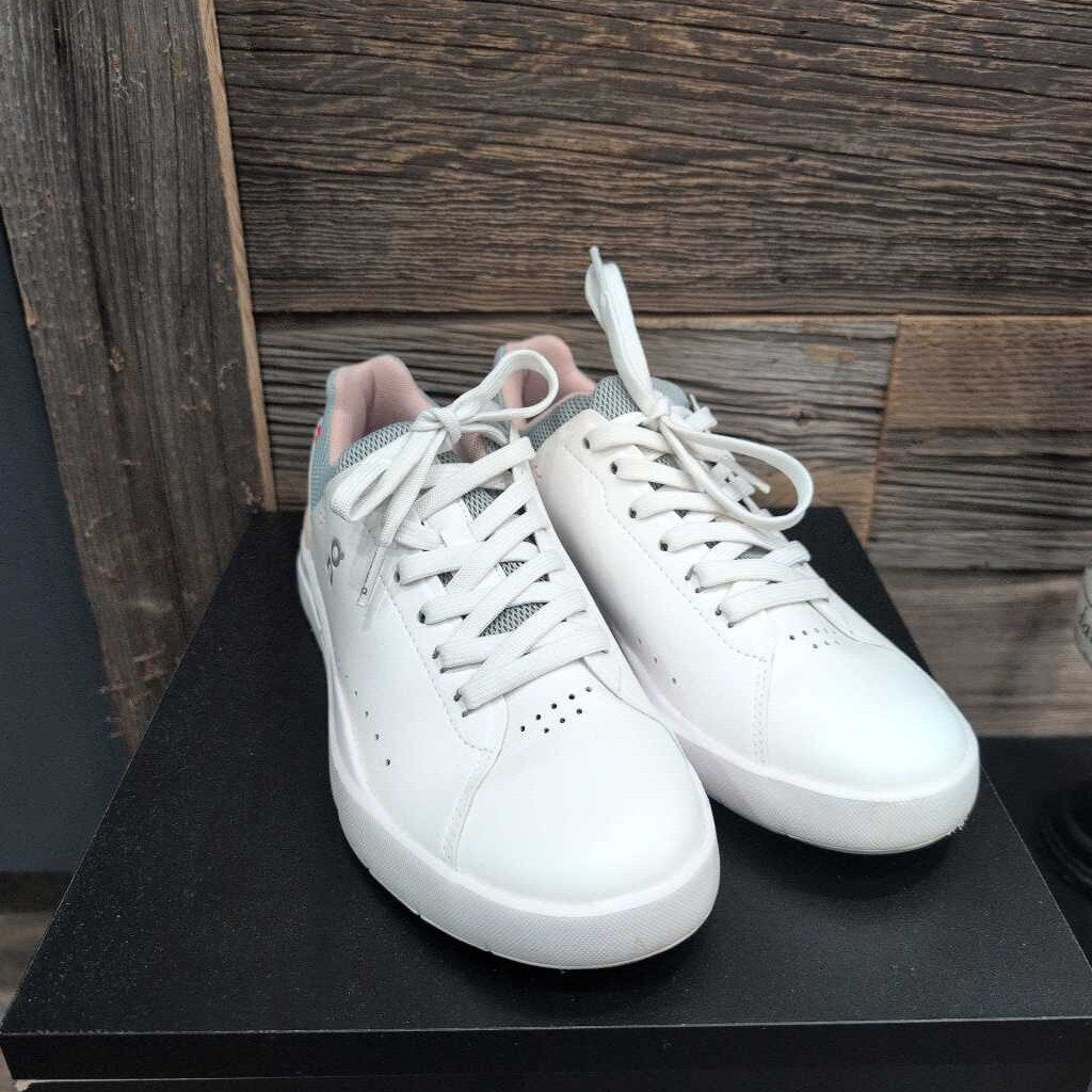 ON CLOUD THE ROGER SNEAKERS