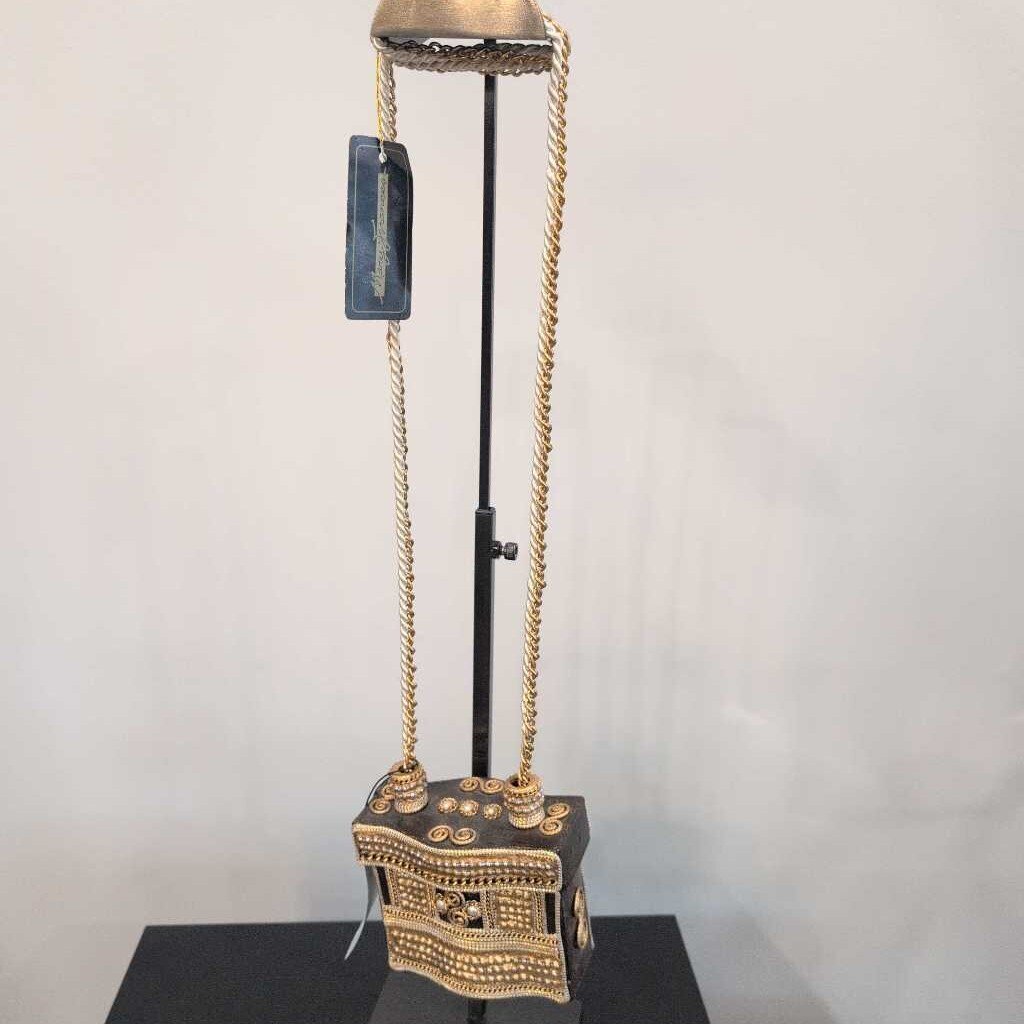 MARY FRANCES SCULPTURAL BEADED MINAUDIERE (#649-02)