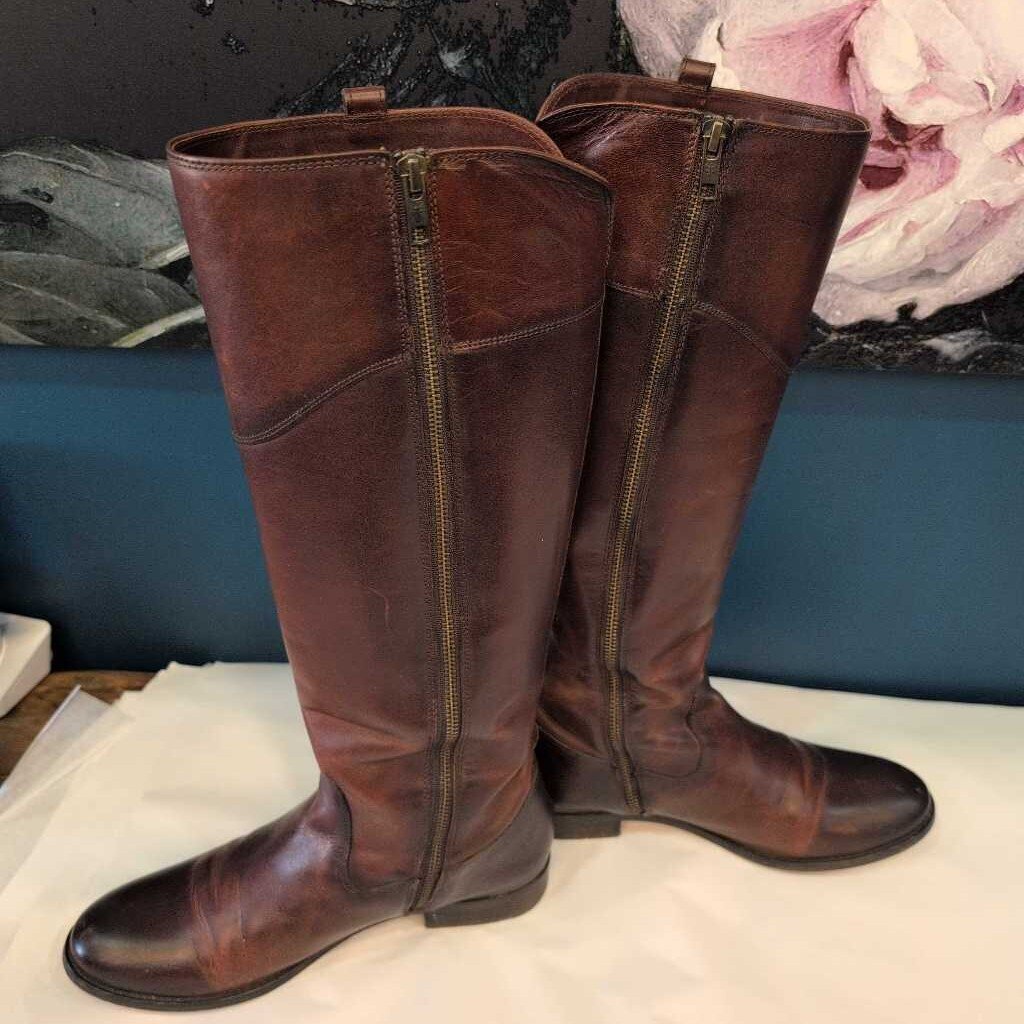 FRYE KNEE HIGH