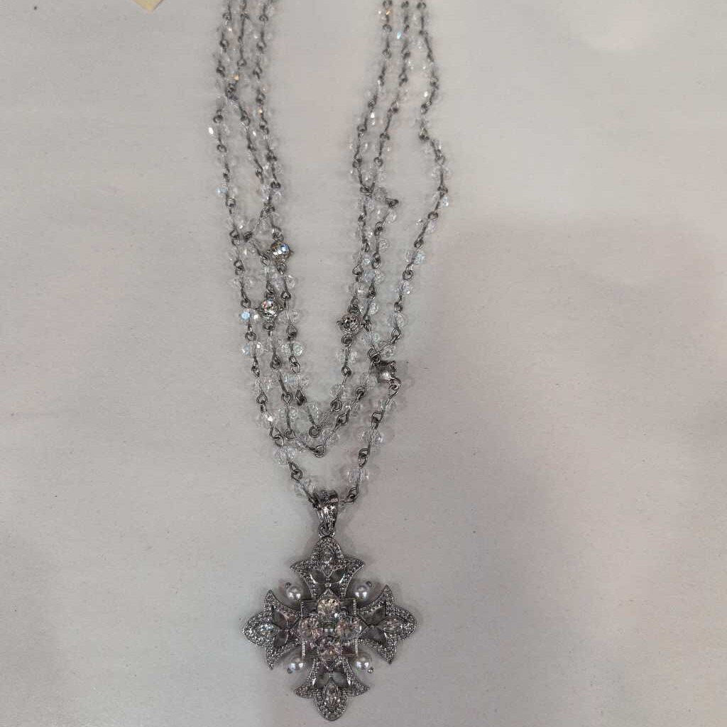 3 STRAND PENDANT
