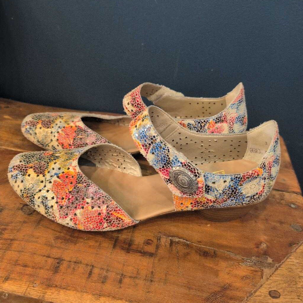 RIEKER MARY JANES