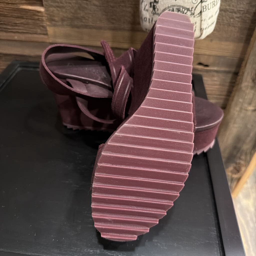 SUEDE PLATFORM WEDGE