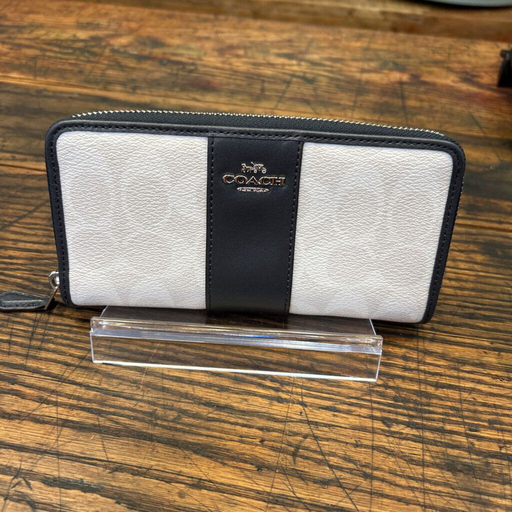COACH SIGN PVC LEATHER ACCORDION ZIP