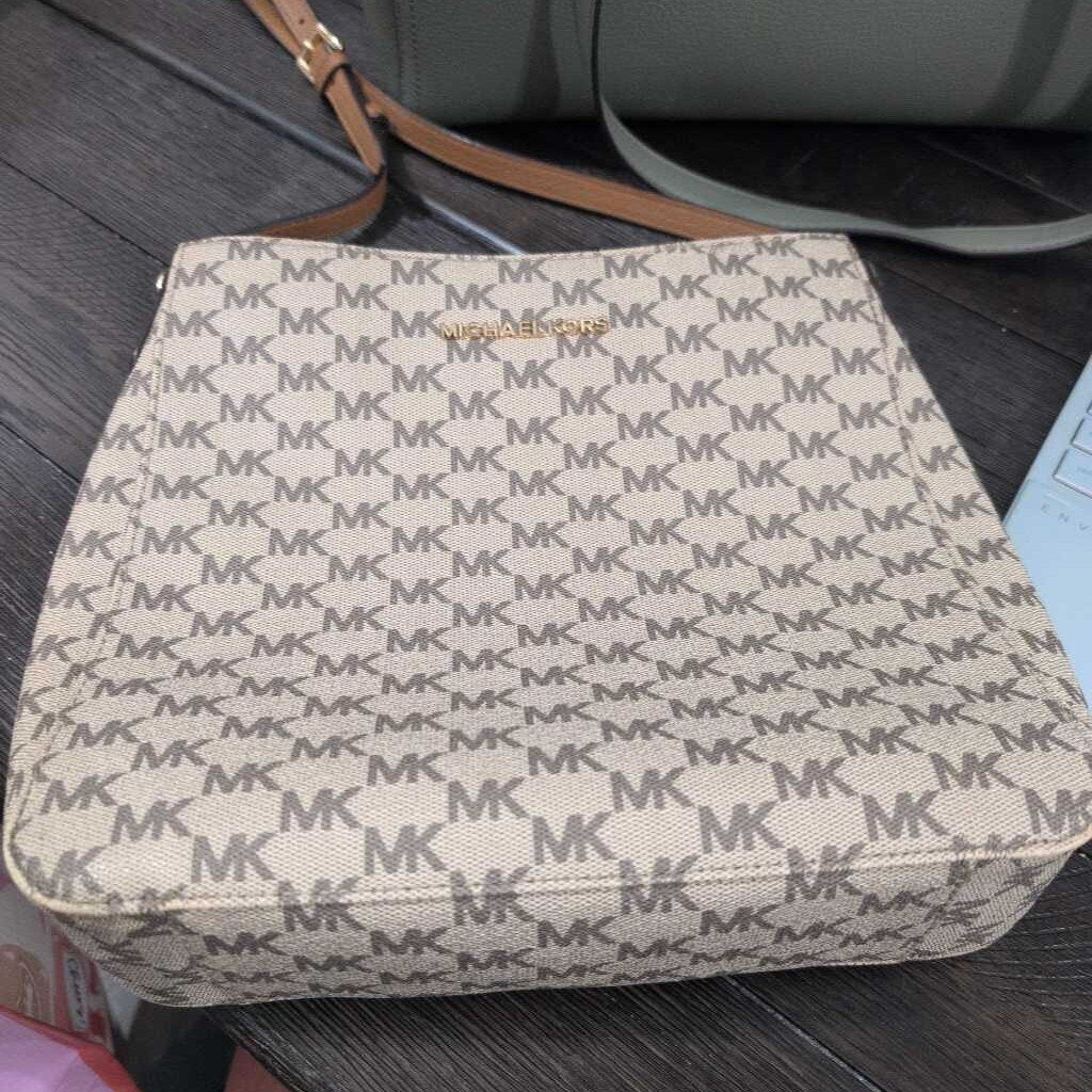 JET SET TRAVEL MESSENGER