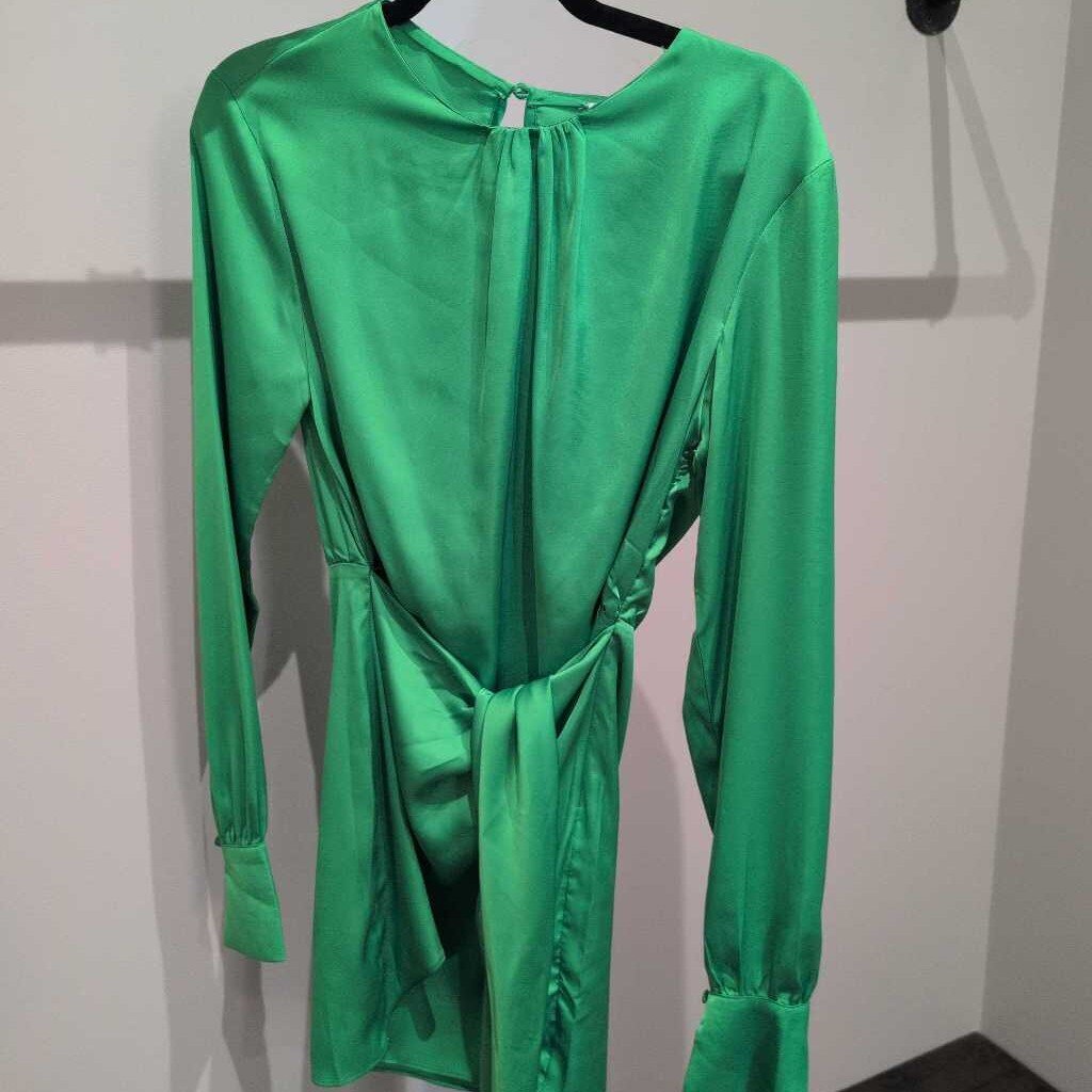 HELLO MOLLY NWT LS TIE FRONT MINI