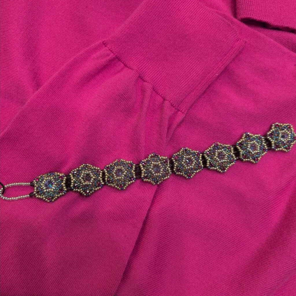 BEAD WOVEN FLORAL