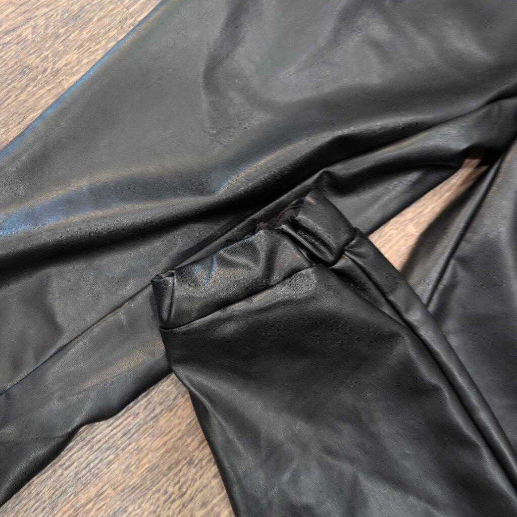 ABERCROMBIE & FITCH FAUX LEATHER ELASTIC ANKLE PANTS