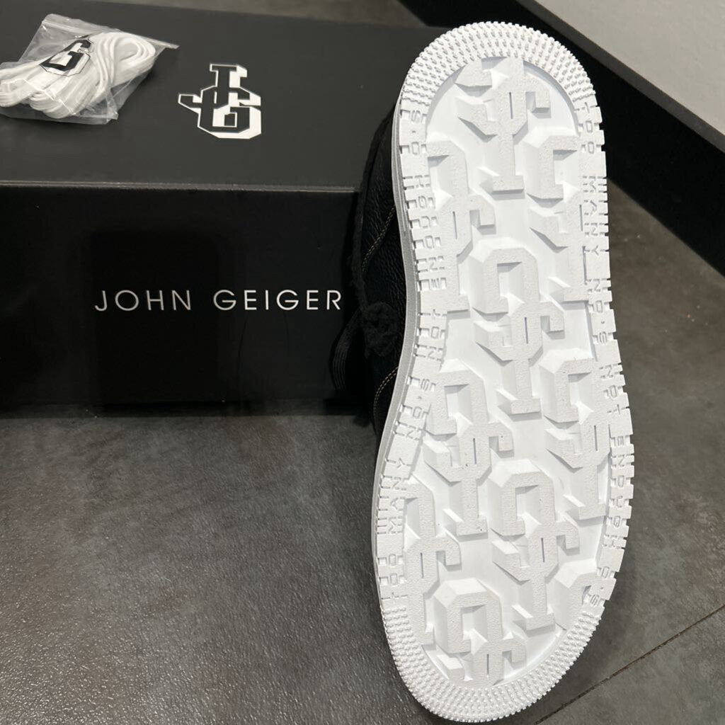 JOHN GEIGER GF-01