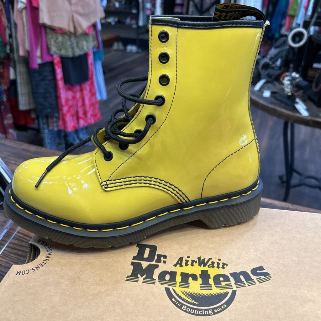 DR. MARTENS AIRWAIR PATENT LAMPERS
