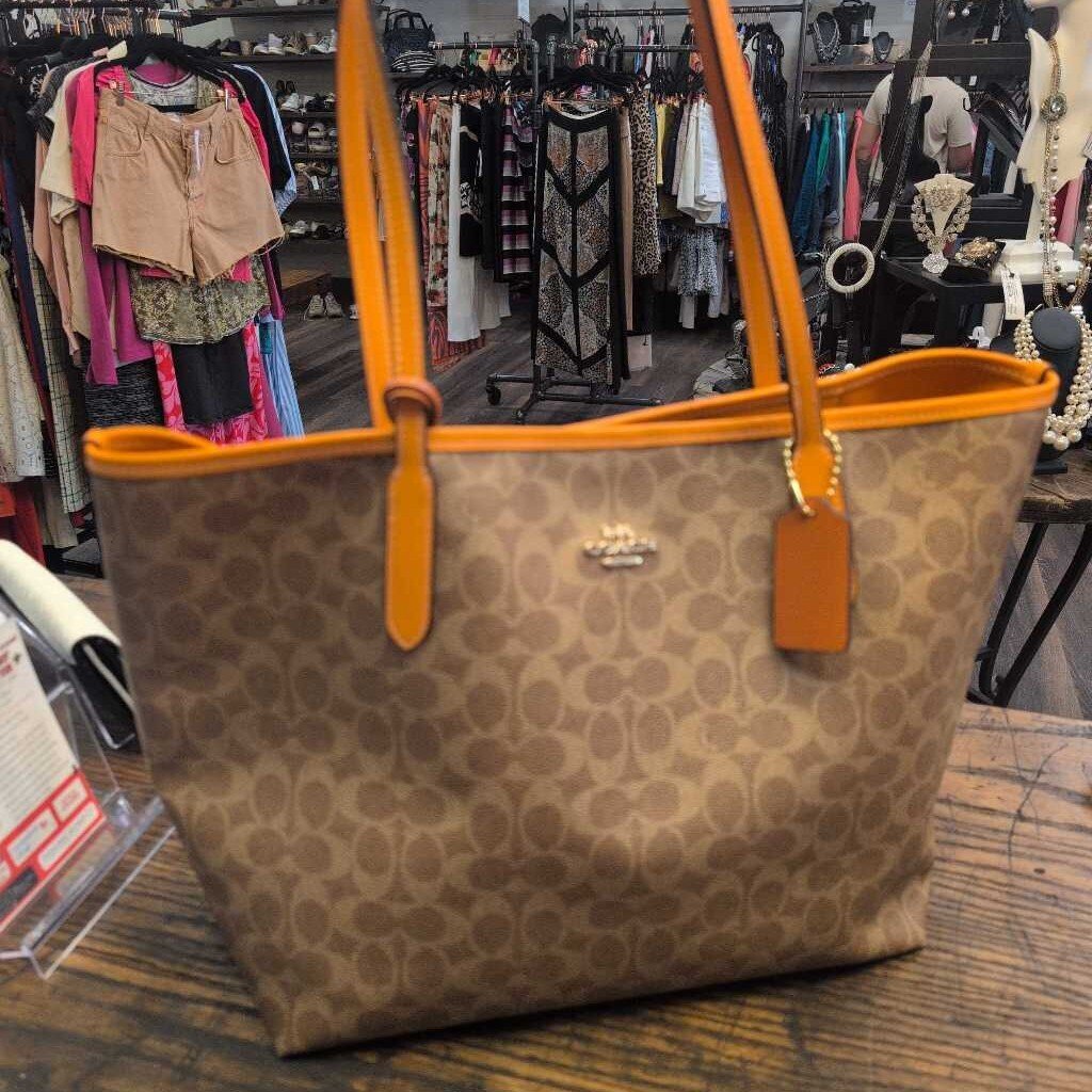 COACH REVERSIBLE CITY TOTE BAG SIGNATURE CANVAS D2511