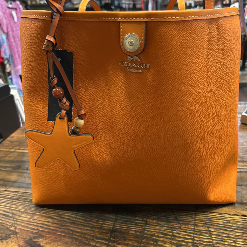 COACH REVERSIBLE CITY TOTE BAG SIGNATURE CANVAS D2511