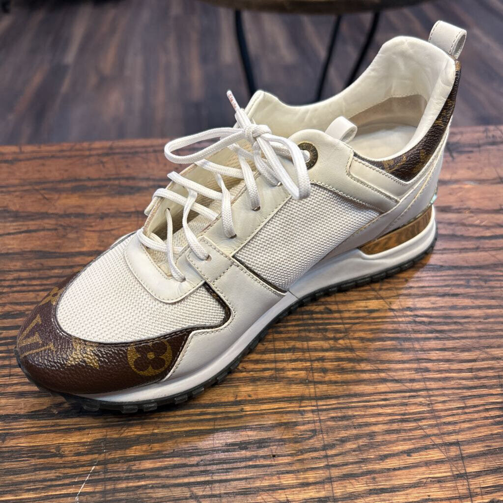 LOUIS VUITTON RUN AWAY CALF LEATHER SNEAKERS