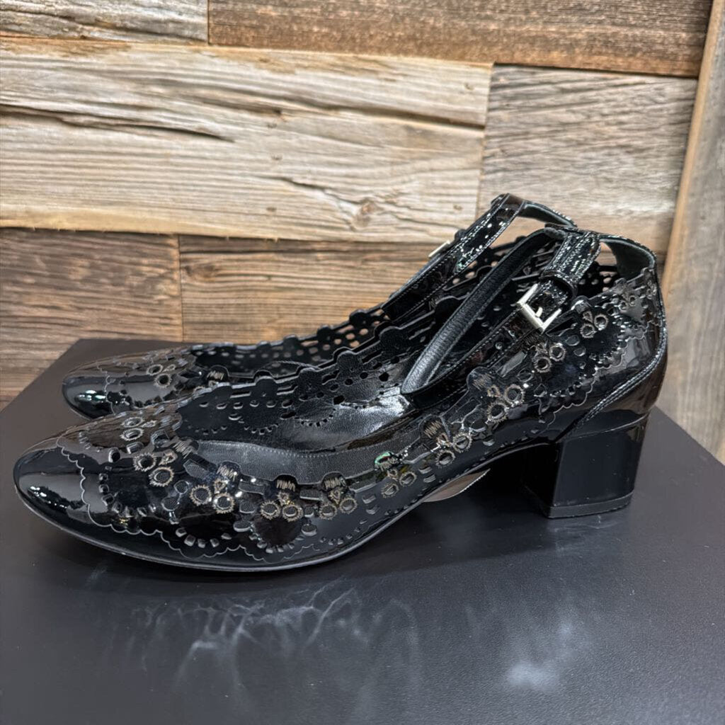ALEXANDER MCQUEEN SKULL PATENT LEATHER MARY JANES
