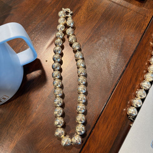 .925 HAMMERED BEAD W TOGGLE